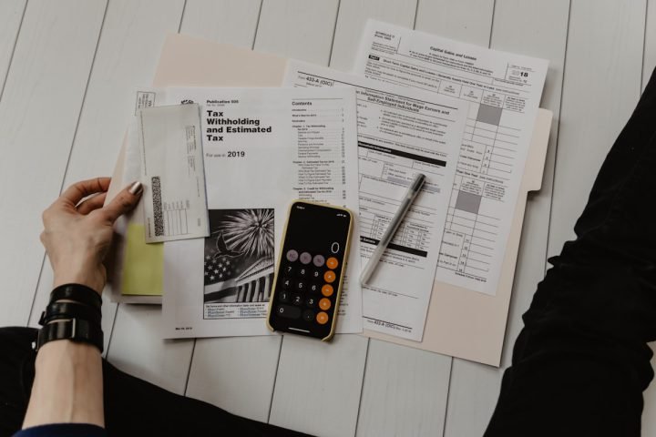 Offshore vs In-House Development: A Cost Comparison for Startups