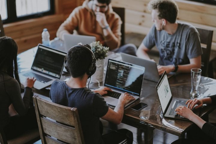 Why US & UK Startups Are Hiring Offshore Development Teams in 2026